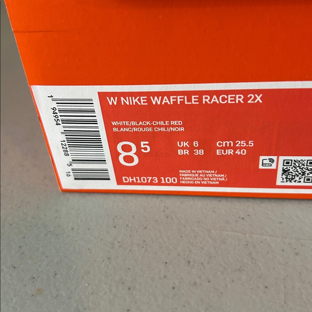 Nike waffle racer. Women’s 8.5. White black yellow pink. Good condition. - Picture 3 of 9